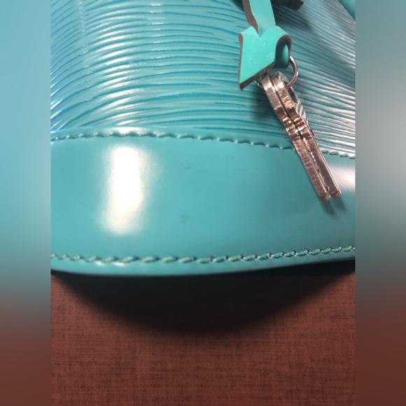 100% Authentic Louis Vuitton Alma BB - Picture 13 of 14